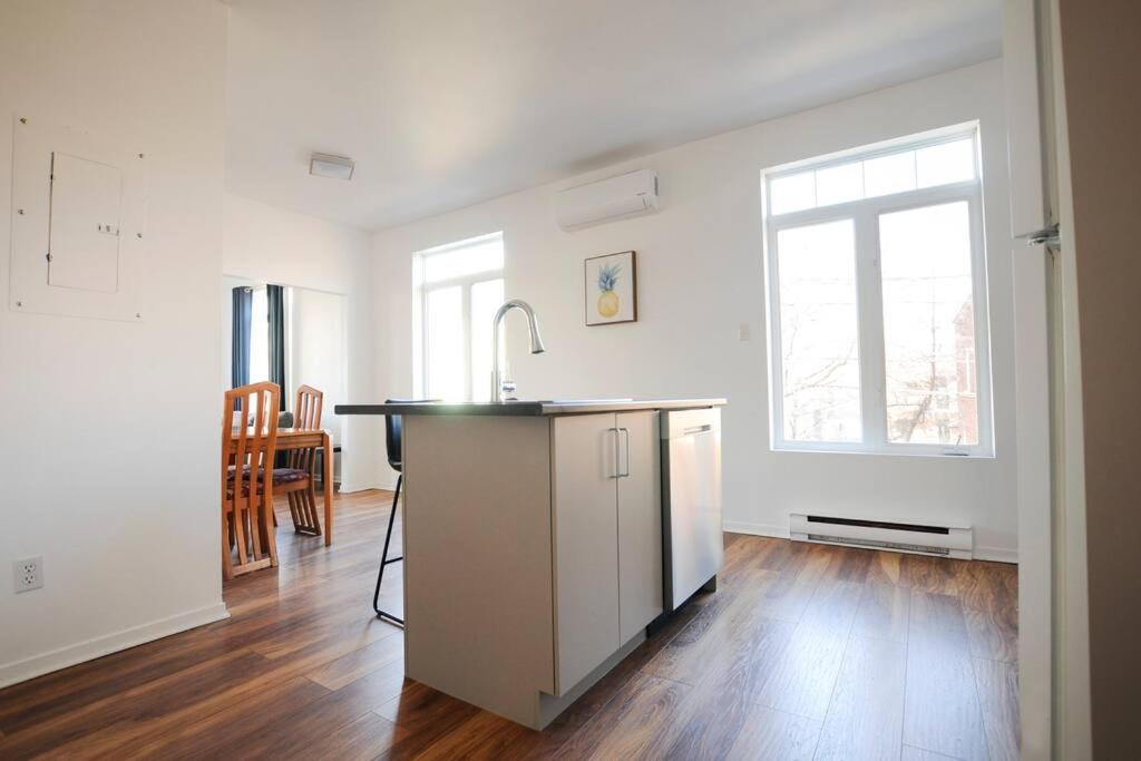 The 1810 - Spacious With Balcony - North Of Quebec Exterior foto